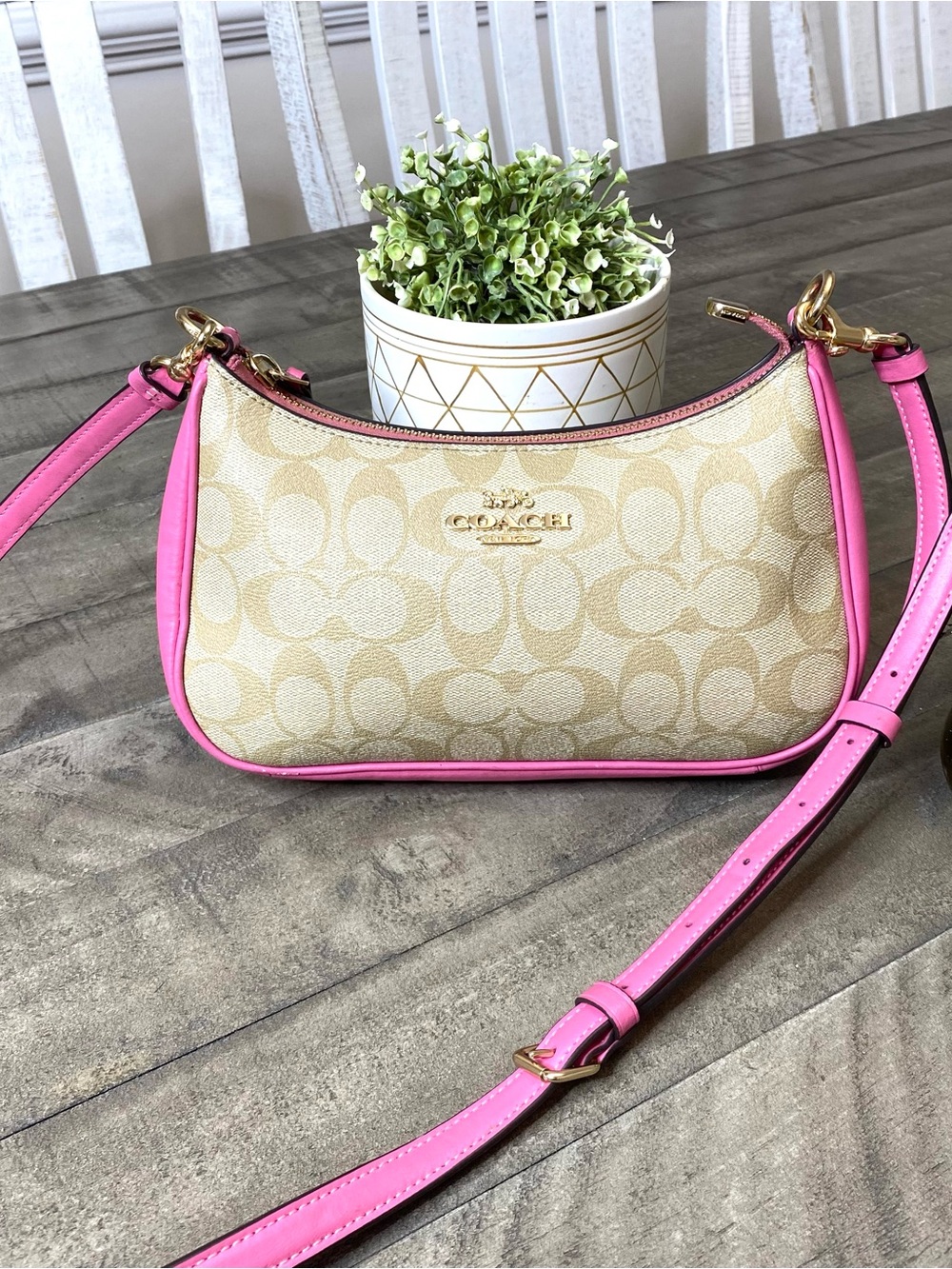 Coach Teri Shoulder Bag Signature Canvas Pink Leather Crossbody Handbag